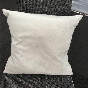 Suede Gray Pillow Case 💍